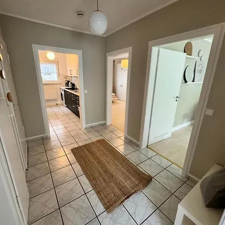 1 Bis 4 Pers 0,3 Km Zur Von Geraeumig وبرتال